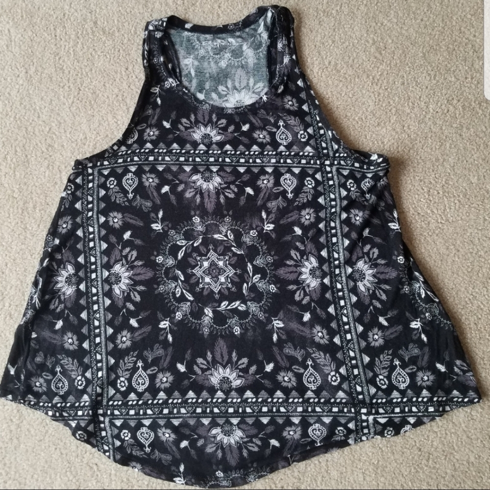 Mudd Black Floral Print Swing Tank Top